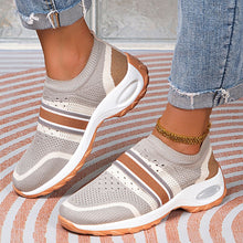 Load image into Gallery viewer, Breathable Round Toe Sneakers