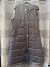 Load image into Gallery viewer, Hooded Long Quilted Vest