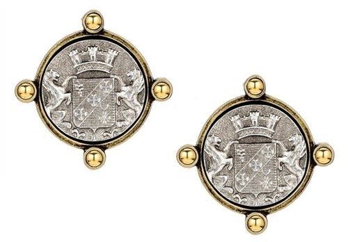 FRENCH KANDE OREILLE EARRINGS WITH MAILLY MEDALLION
