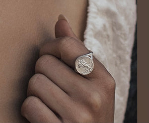 FRENCH KANDE SWIRL RING WITH CHOICE OF MEDALLION SILVER