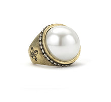 Load image into Gallery viewer, French Kande Euro Crystal Signet Ring with Pearl Cabochon